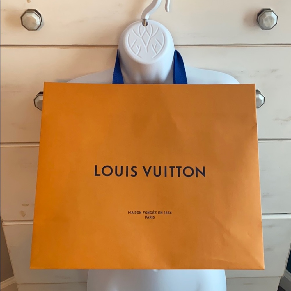 Louis Vuitton shopping bag. New EUC